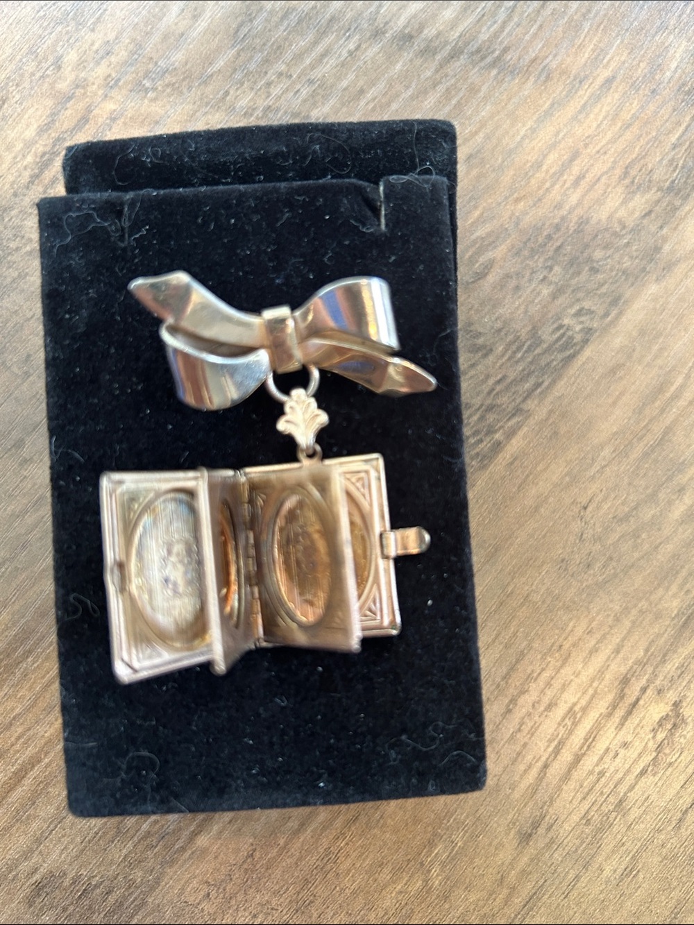 Vintage Gold-Tone Bow Locket Book Brooch - Women Jewelry